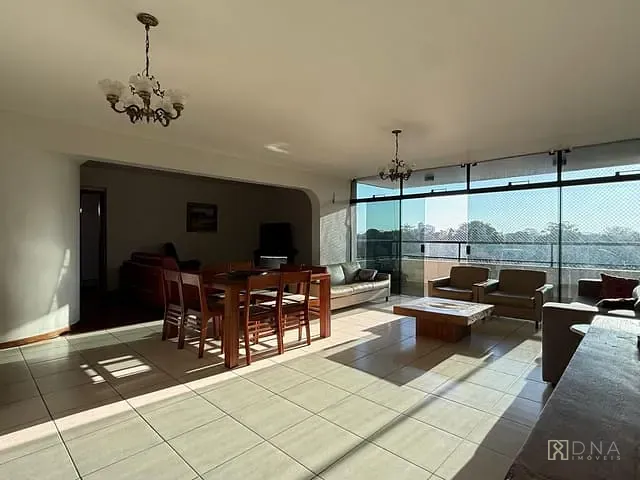 Apartamento com 260m² 4 quartos e 2 banheiros, à venda, no bairro Jardim Apolo em São José dos Campos