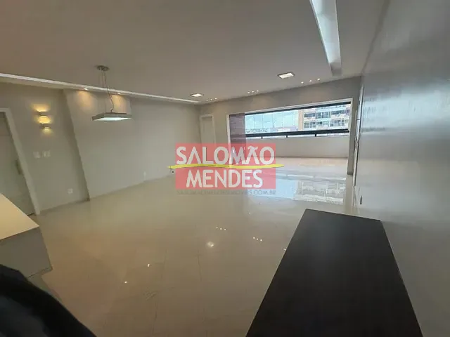 Apartamento 4 quartos e 5 banheiros, à venda, no bairro Nazaré em Belém