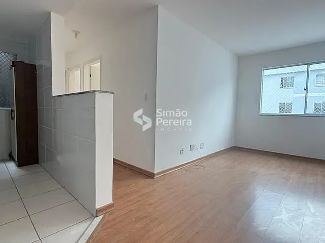 Apartamento 2 quartos e 1 banheiro, à venda, no bairro Santa Terezinha em Juiz de Fora