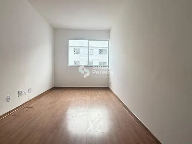 Apartamento 2 quartos e 1 banheiro, à venda, no bairro Santa Terezinha em Juiz de Fora