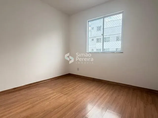 Apartamento 2 quartos e 1 banheiro, à venda, no bairro Santa Terezinha em Juiz de Fora