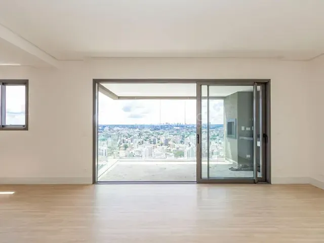Apartamento com 138m² 3 quartos e 4 banheiros, à venda, no bairro Água Verde em Curitiba