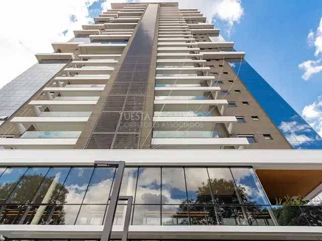 Apartamento com 138m² 3 quartos e 4 banheiros, à venda, no bairro Água Verde em Curitiba