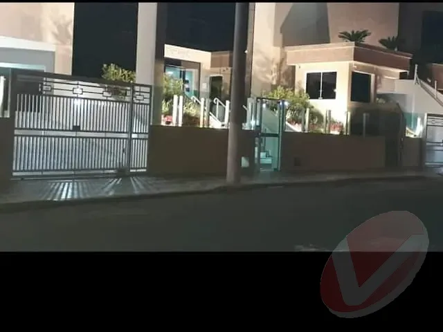 Apartamento 2 quartos e 2 banheiros, à venda, no bairro Caiçara em Praia Grande