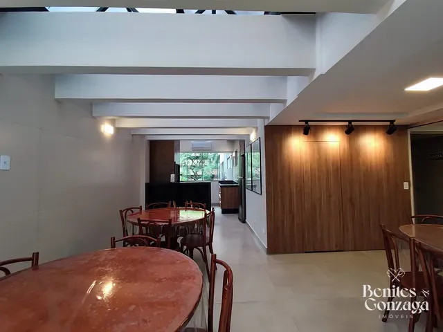 Apartamento 4 quartos e 3 banheiros, à venda, no bairro Zona 01 em Maringá