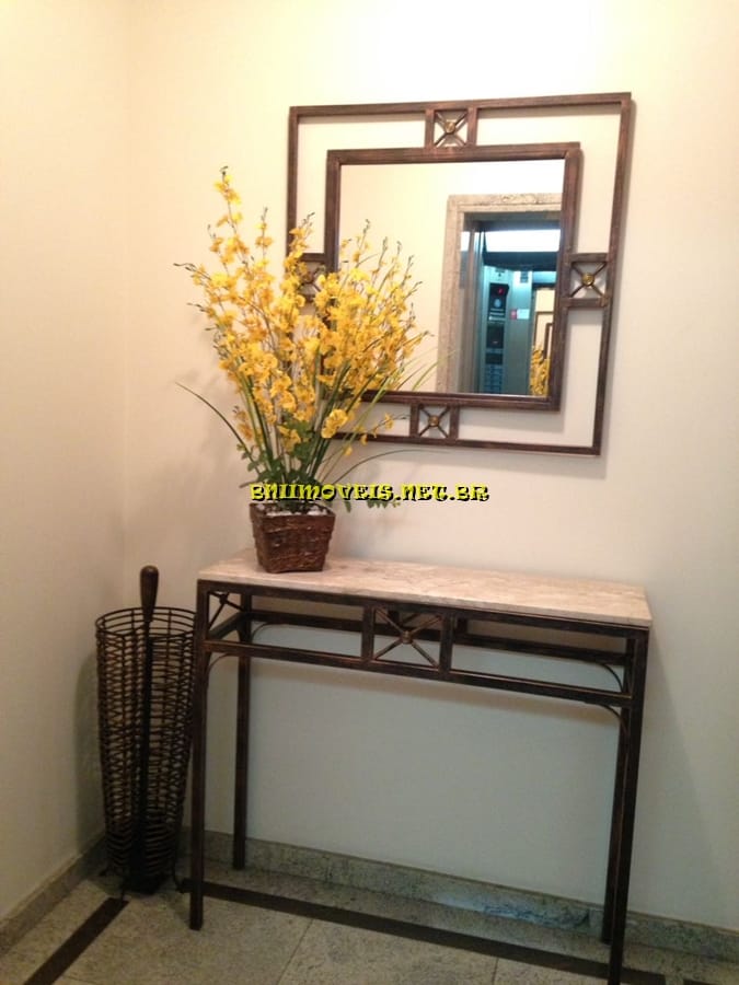 Apartamento para alugar com 3 quartos, 151m² - Foto 2