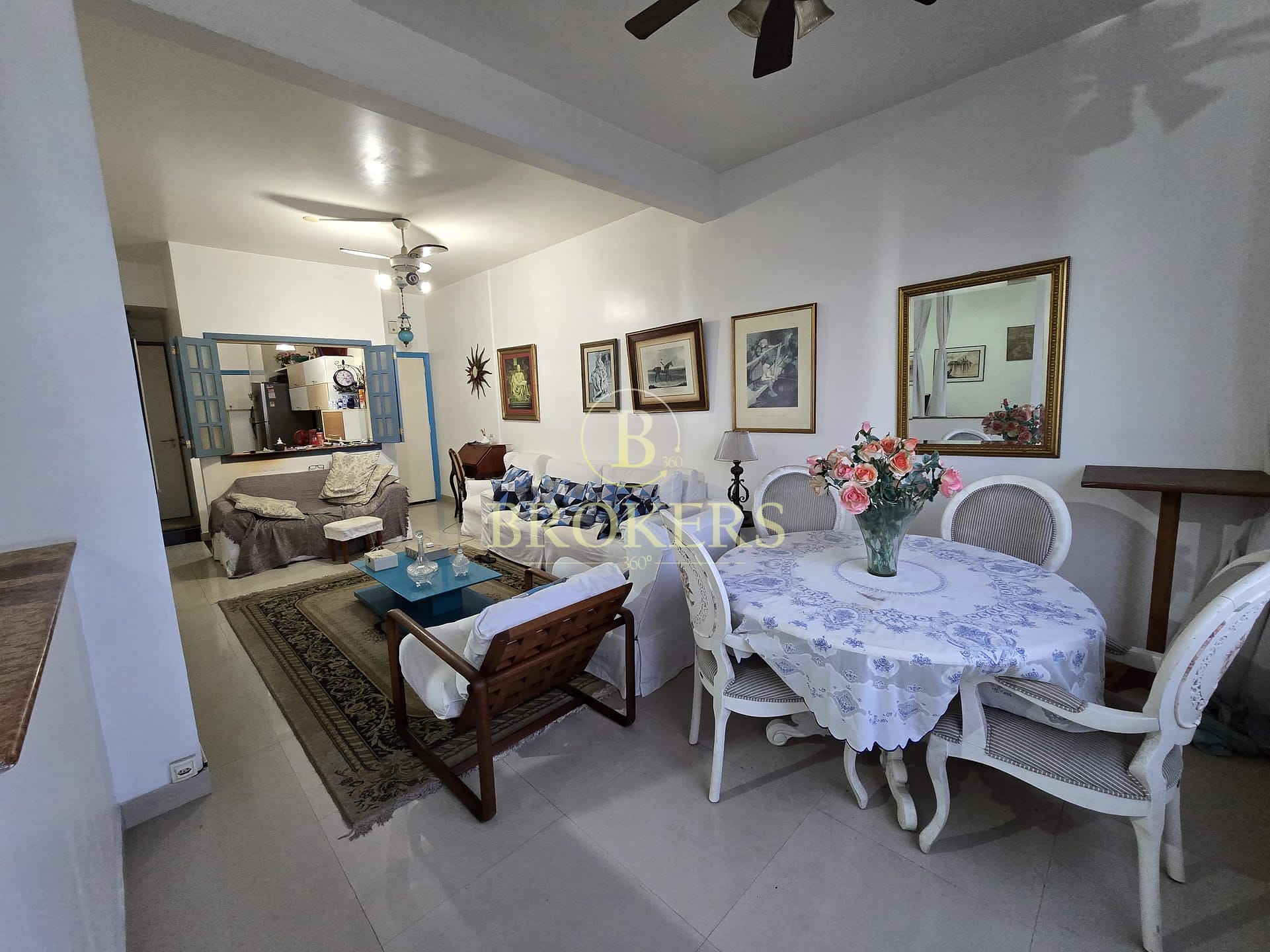 Apartamento a venda Av Atlântica - Copacabana. Frente mar, vista livre. 3 quartos, suíte - 95m². Próximo ao metrô e com portaria 24h.