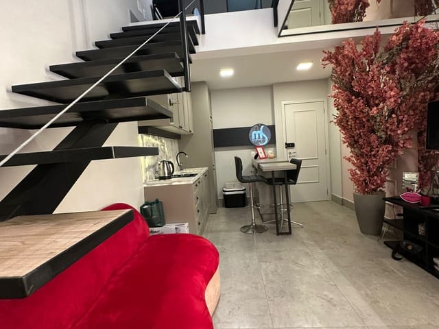 Apartamento 1 quarto e 1 banheiro, à venda, no bairro Cruzeiro em Belo Horizonte
