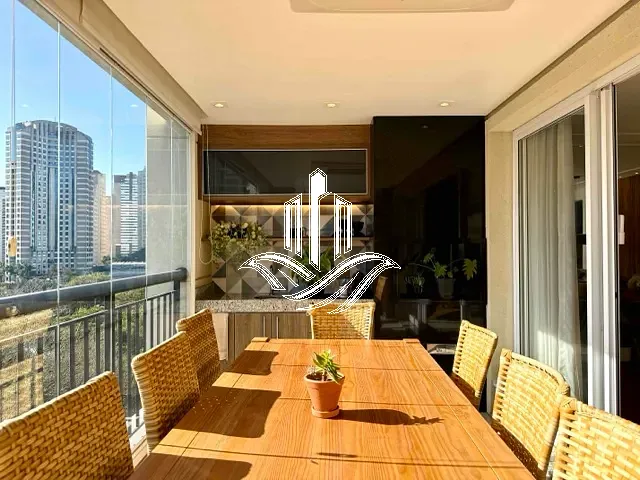 Apartamento 3 quartos e 5 banheiros, à venda, no bairro Santo Amaro em São Paulo
