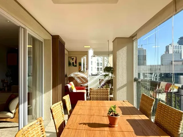 Apartamento 3 quartos e 5 banheiros, à venda, no bairro Santo Amaro em São Paulo