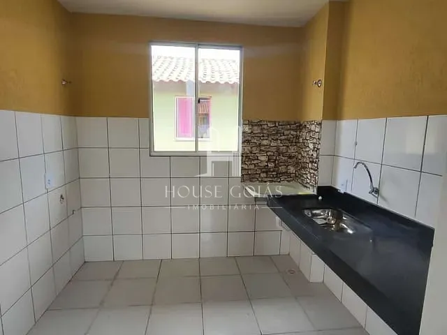 Apartamento 2 quartos e 1 banheiro, à venda, no bairro Residencial Santa Fé em Trindade