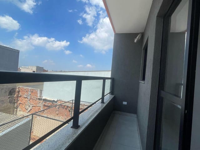 Apartamento 2 quartos e 2 banheiros, para alugar, no bairro Vila Curuçá em Santo André