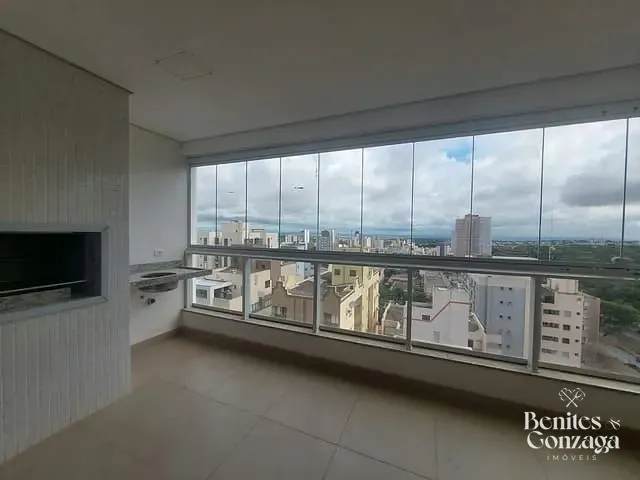 Apartamento com 232m² 3 quartos e 4 banheiros, à venda, no bairro Zona 07 em Maringá