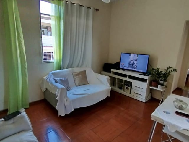 Apartamento 2 quartos e 1 banheiro, à venda, no bairro Cascadura em Rio de Janeiro