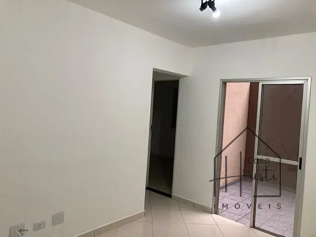 Apartamento 2 quartos e 1 banheiro, para alugar, no bairro Jardim Leonor em Cotia