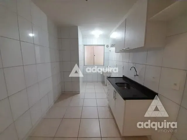 Apartamento com 75m² 3 quartos e 1 banheiro, à venda, no bairro Uvaranas em Ponta Grossa
