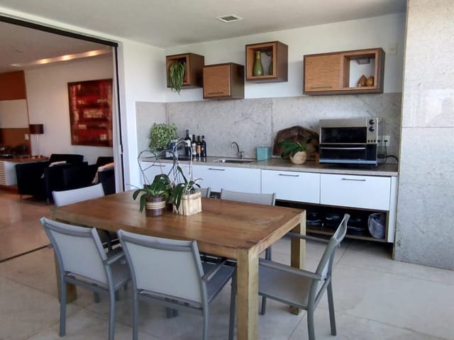 Apartamento com 200m² 4 quartos e 4 banheiros, à venda, no bairro Barra da Tijuca em Rio de Janeiro