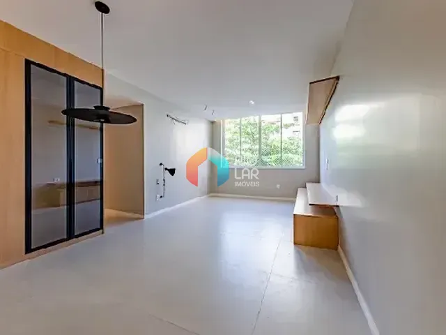 Apartamento com 120m² 3 quartos e 2 banheiros, à venda, no bairro Ipanema em Rio de Janeiro