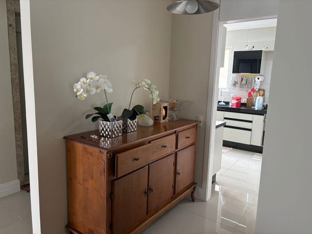 Apartamento 3 quartos e 2 banheiros, à venda, no bairro Santa Rosa em Londrina