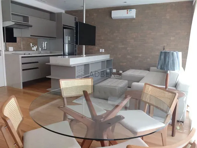 Apartamento 1 quarto e 1 banheiro, à venda ou para alugar, no bairro Vila Olímpia em São Paulo