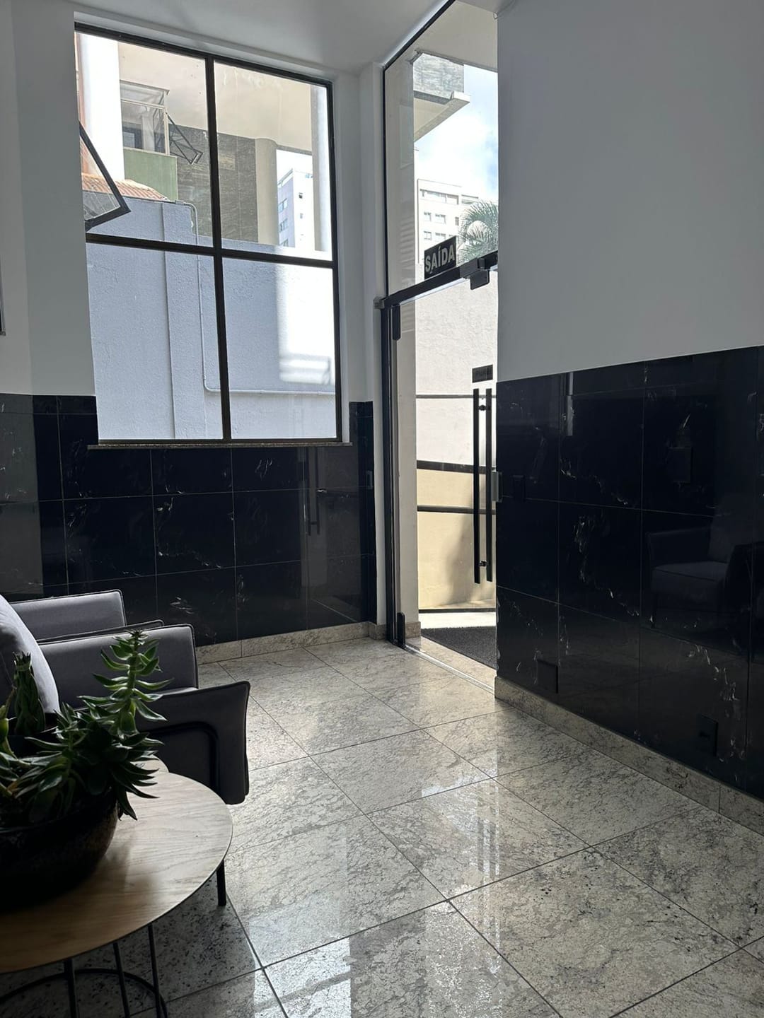 Apartamento, 2 quartos, 75 m² - Foto 1