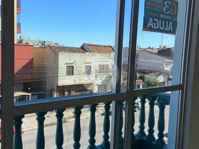 Apartamento 2 quartos e 2 banheiros, para alugar, no bairro Centro em Pelotas