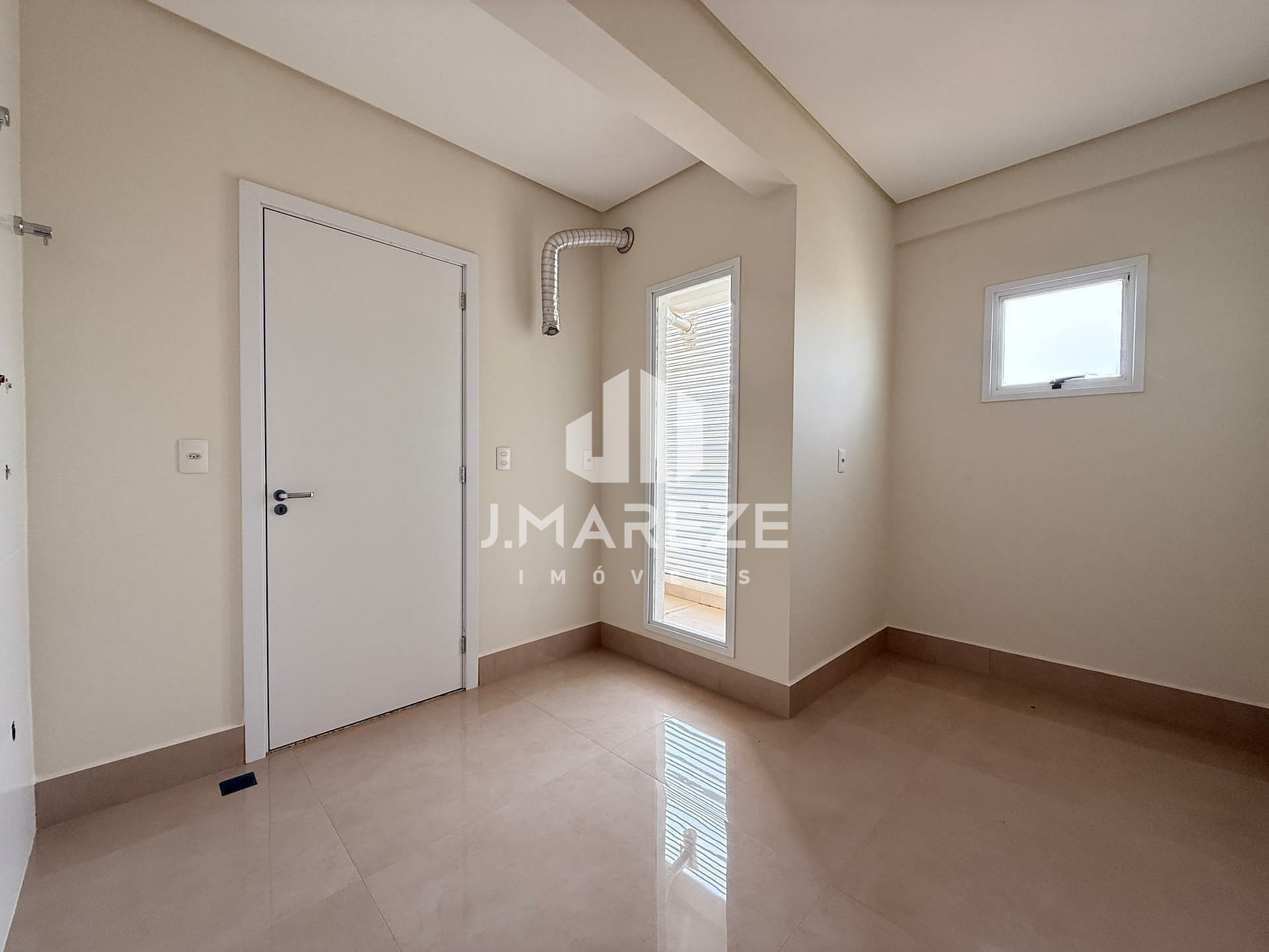 Apartamento à venda com 2 quartos, 134m² - Foto 3