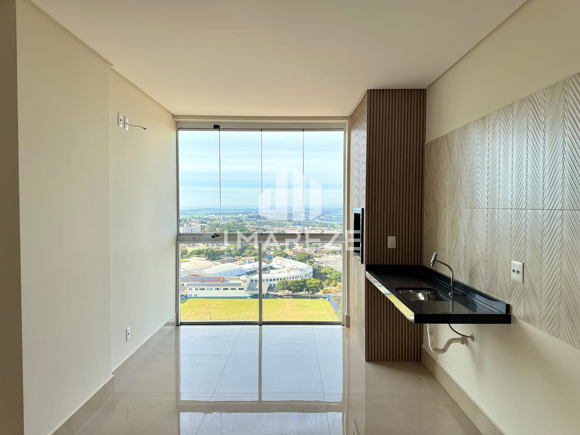 Apartamento à venda com 2 quartos, 134m² - Foto 1