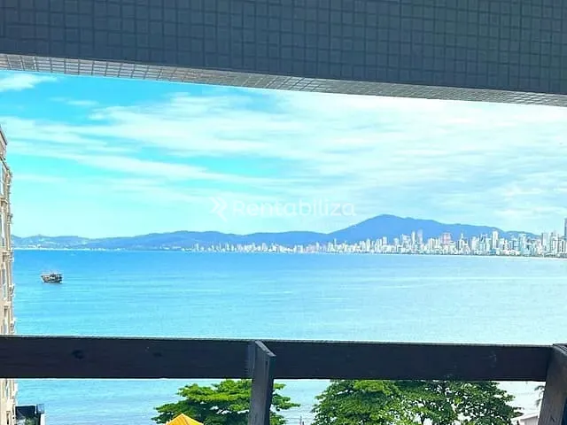 Apartamento com 33000m² 3 quartos e 2 banheiros, à venda, no bairro Canto da Praia em Itapema