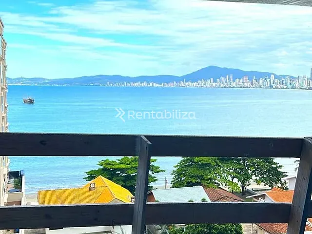 Apartamento com 33000m² 3 quartos e 2 banheiros, à venda, no bairro Canto da Praia em Itapema