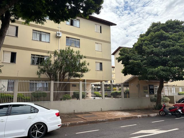 Apartamento 3 quartos e 1 banheiro, à venda, no bairro Tietê em Londrina