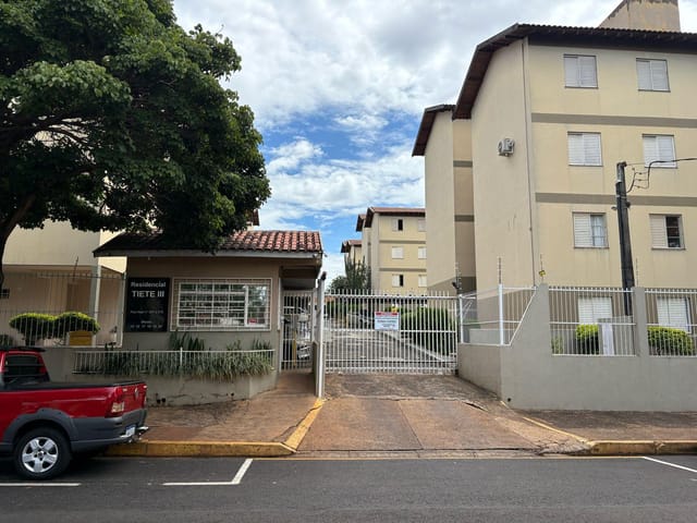 Apartamento 3 quartos e 1 banheiro, à venda, no bairro Tietê em Londrina