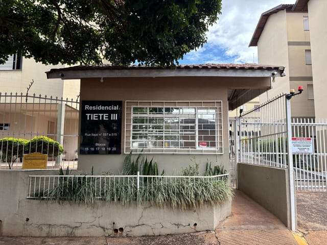 Apartamento 3 quartos e 1 banheiro, à venda, no bairro Tietê em Londrina