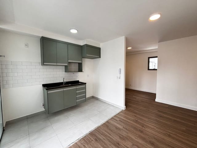 Apartamento 2 quartos e 2 banheiros, à venda, no bairro Vila São Pedro em Santo André