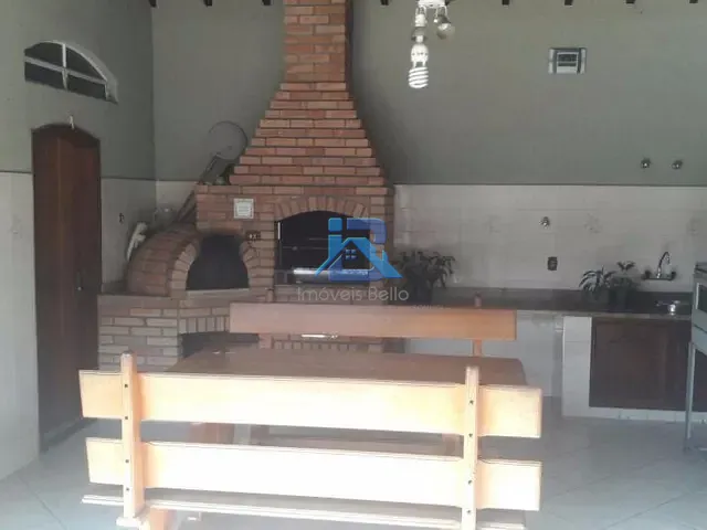 Casa com 2379m² 4 quartos e 2 banheiros, à venda, no bairro Jardim Santa Rosa em Itatiba