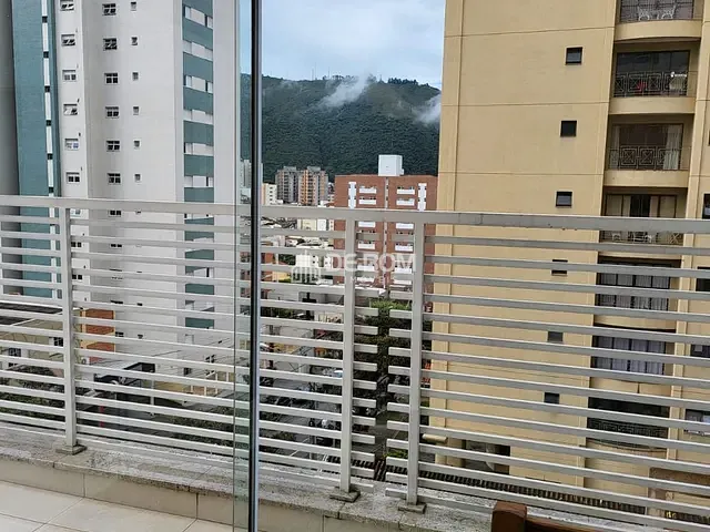 Apartamento com 175m² 2 quartos e 3 banheiros, à venda, no bairro Centro em Poços de Caldas