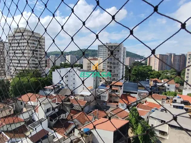Apartamento 2 quartos e 1 banheiro, à venda, no bairro Grajaú em Rio de Janeiro