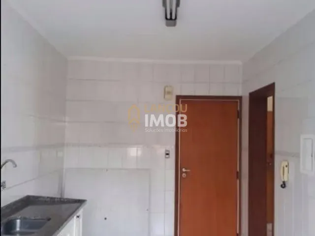 Apartamento 2 quartos e 1 banheiro, à venda, no bairro Jardim do Lago em Jundiaí