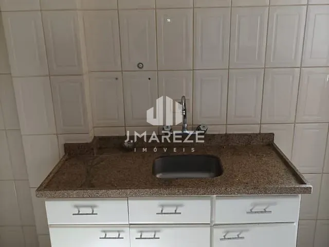Apartamento 2 quartos e 2 banheiros, para alugar, no bairro Centro em Apucarana