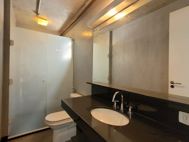 Apartamento 1 quarto e 3 banheiros, para alugar, no bairro Pinheiros em São Paulo