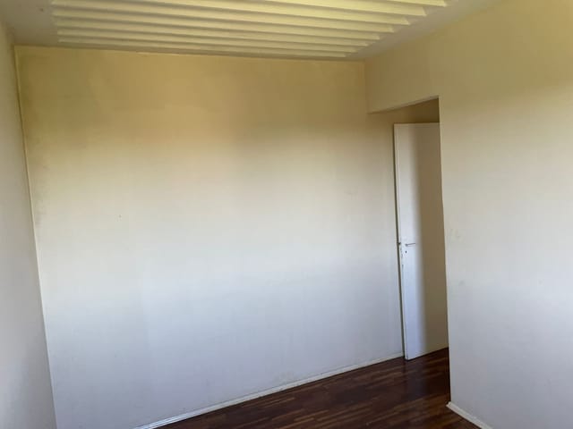 Apartamento 2 quartos e 1 banheiro, à venda ou para alugar, no bairro San Fernando em Londrina