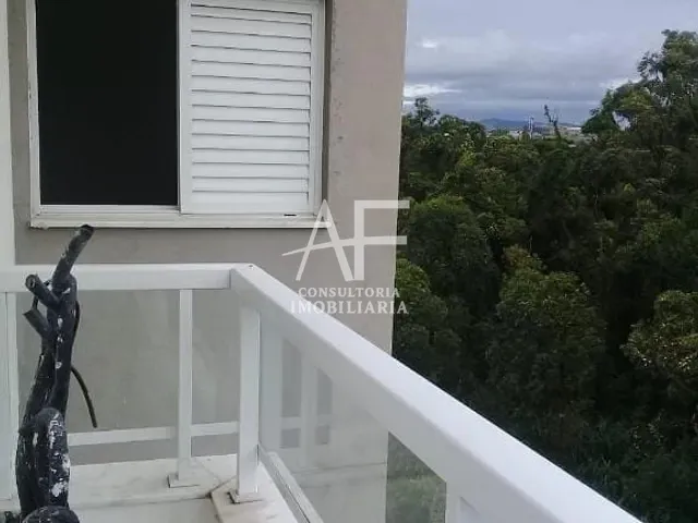 Apartamento com 90m² 3 quartos e 2 banheiros, à venda ou para alugar, no bairro Esplanada Independência em Taubaté