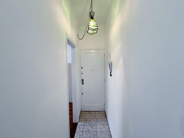 Apartamento 2 quartos e 1 banheiro, para alugar, no bairro Gonzaga em Santos