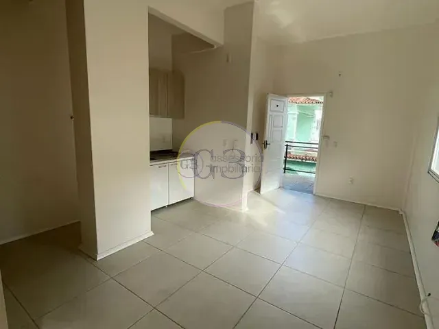 Apartamento 1 quarto e 1 banheiro, para alugar, no bairro Centro em Pelotas