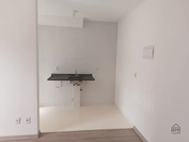 Apartamento 2 quartos e 1 banheiro, à venda, no bairro Maranhão em Cotia
