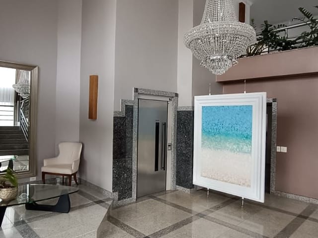 Apartamento com 190m² 4 quartos e 2 banheiros, à venda, no bairro Centro em Rolândia