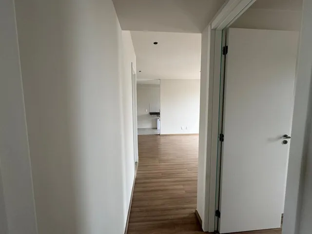 Apartamento com 10m² 2 quartos e 2 banheiros, à venda, no bairro Aurora em Londrina