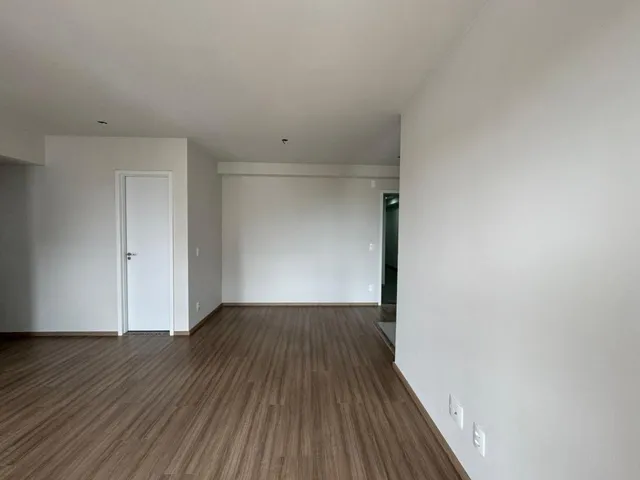 Apartamento com 10m² 2 quartos e 2 banheiros, à venda, no bairro Aurora em Londrina