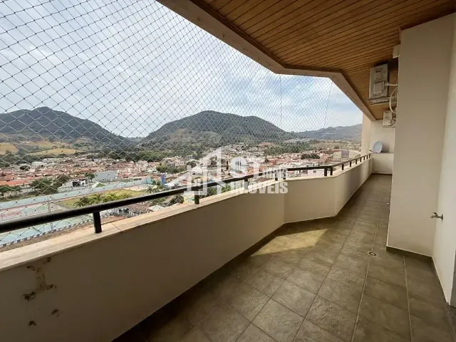 Apartamento com 101m² 3 quartos e 2 banheiros, à venda, no bairro Alto Alegre em Andradas