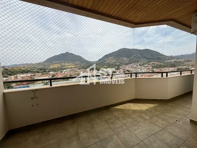 Apartamento com 101m² 3 quartos e 2 banheiros, à venda, no bairro Alto Alegre em Andradas